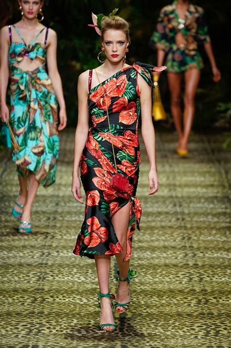 dolce gabbana primavera verano 2020|dolce and gabbana dresses.